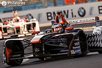 InstaForex - Official Partner of Dragon Racing